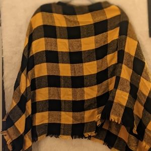 Hunter Check Poncho